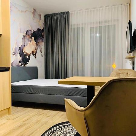 W Apartments Варшава Екстер'єр фото