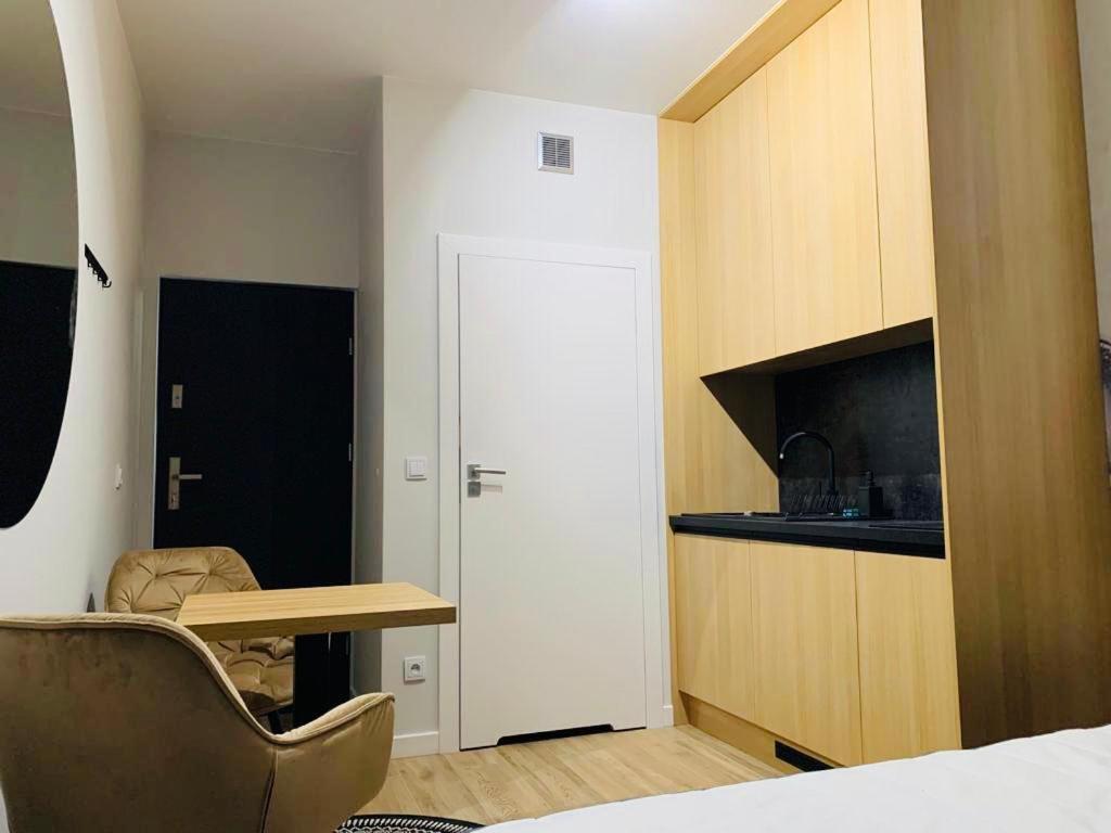 W Apartments Варшава Екстер'єр фото